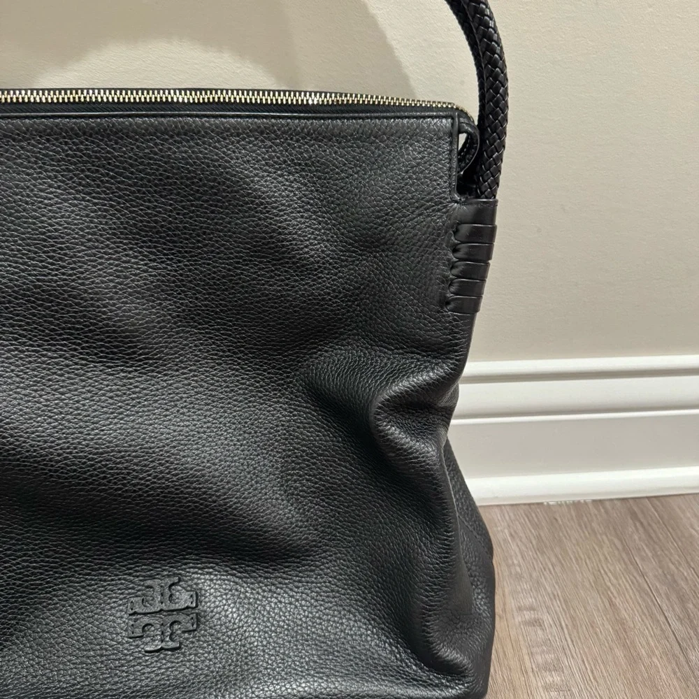 Tory Burch Taylor Logo Large Pebble Black Leather Hobo Shoulder Bag